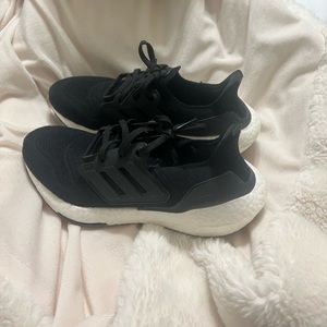 YOUTH ULTRABOOST 22’s